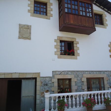 Hotel Montanes Santillana del Mar Esterno foto